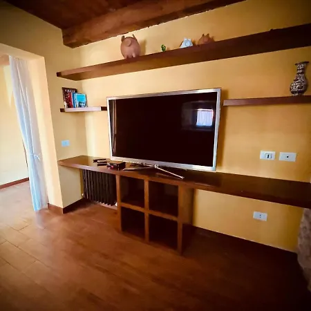 Фермерский дом Casale Montebello *