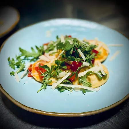 Casale Montebello Фермерский дом *